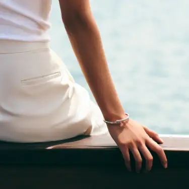 Verve Bangle, Large with Diamonds Image