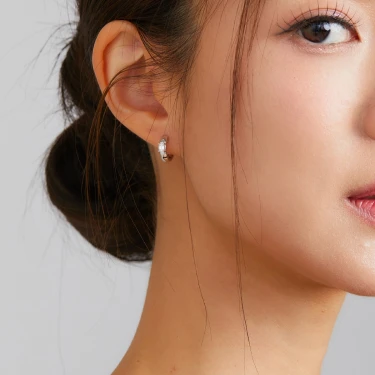 Timeless Hoop Earrings, Radiance Arc, Emerald, Small Image