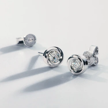 Timeless Stud Earrings, Ethereal Curve Large Image